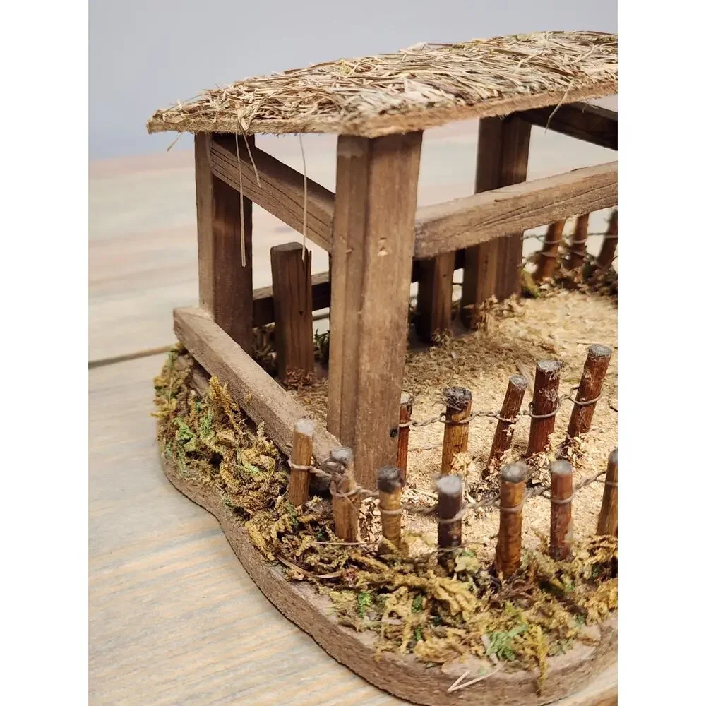 Fontanini Sheep Shelter for 5” Figure Nativity